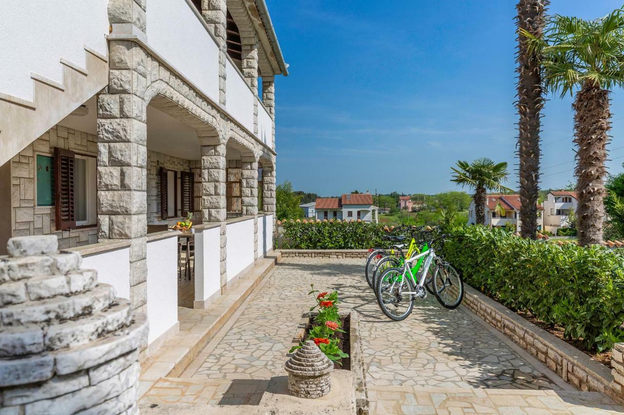 Apartments Rita Пореч Экстерьер фото