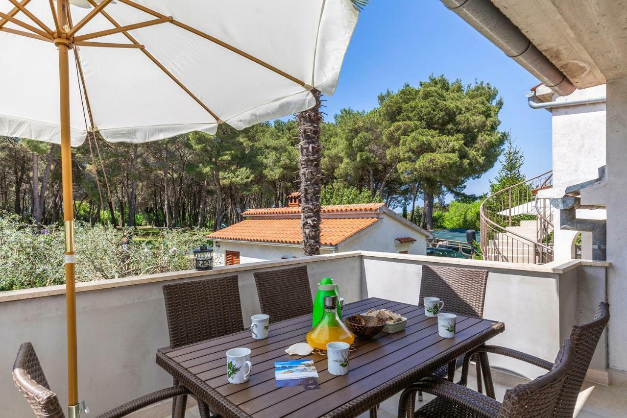 Apartments Rita Пореч Экстерьер фото